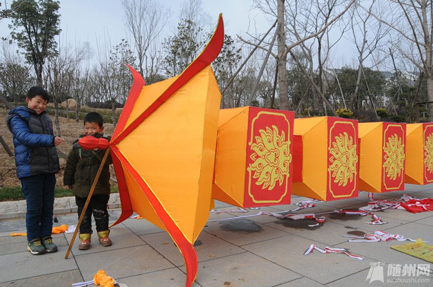 传承灯会，少儿收益国粹_副本.jpg