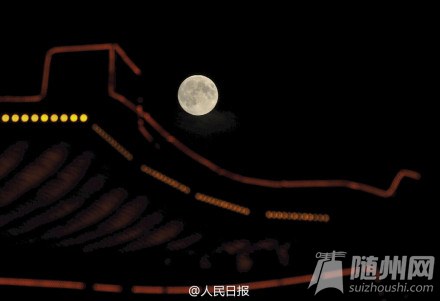 月是故乡明