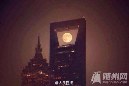 月是故乡明