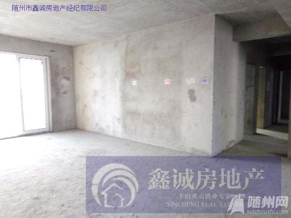 House_43684514-093c-4f9e-99a9-97b4ed471591_big.jpg