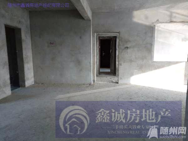 House_f3f8b864-e7cb-4ea6-a00c-27be0782e365_big.jpg