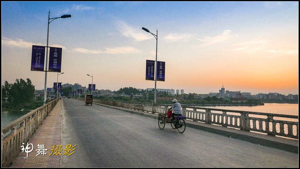 P1040760_.jpg