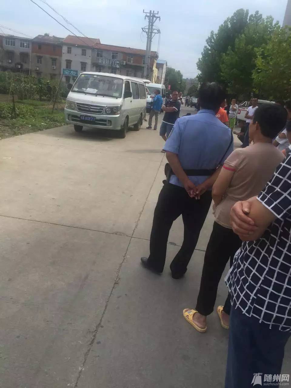 152050u8cf6xoyhvff59xc.jpg