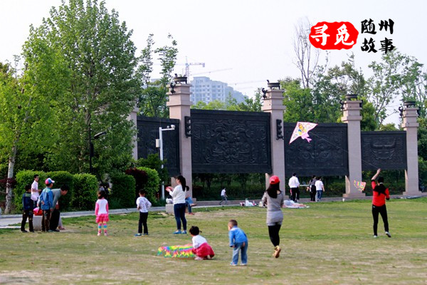 000631o7692u3a699fv9h4_副本.jpg