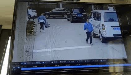 15434532244893.gif