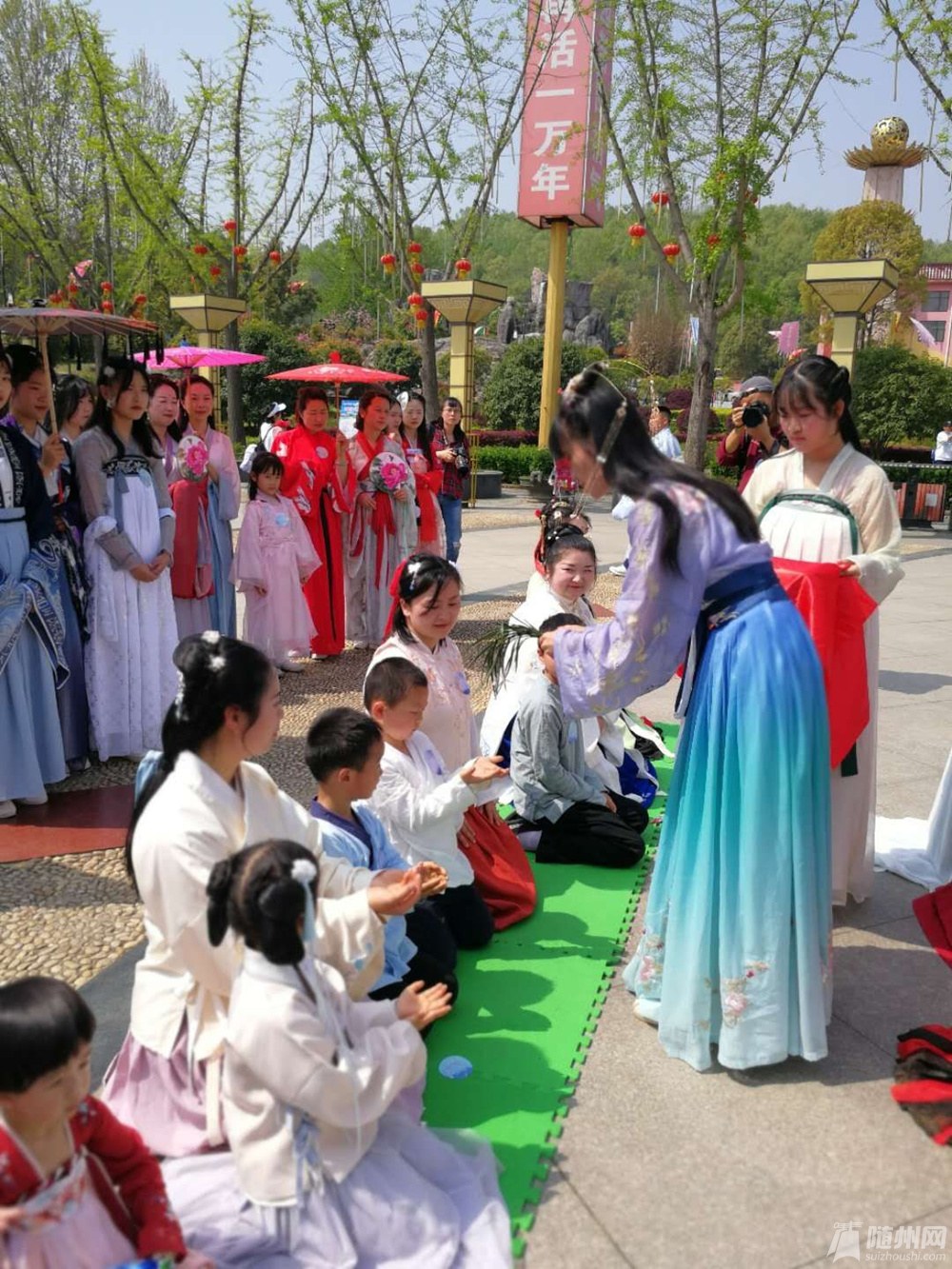 微信图片_20190408154237_副本.jpg