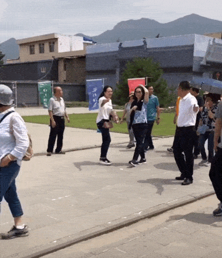15643682819020.gif
