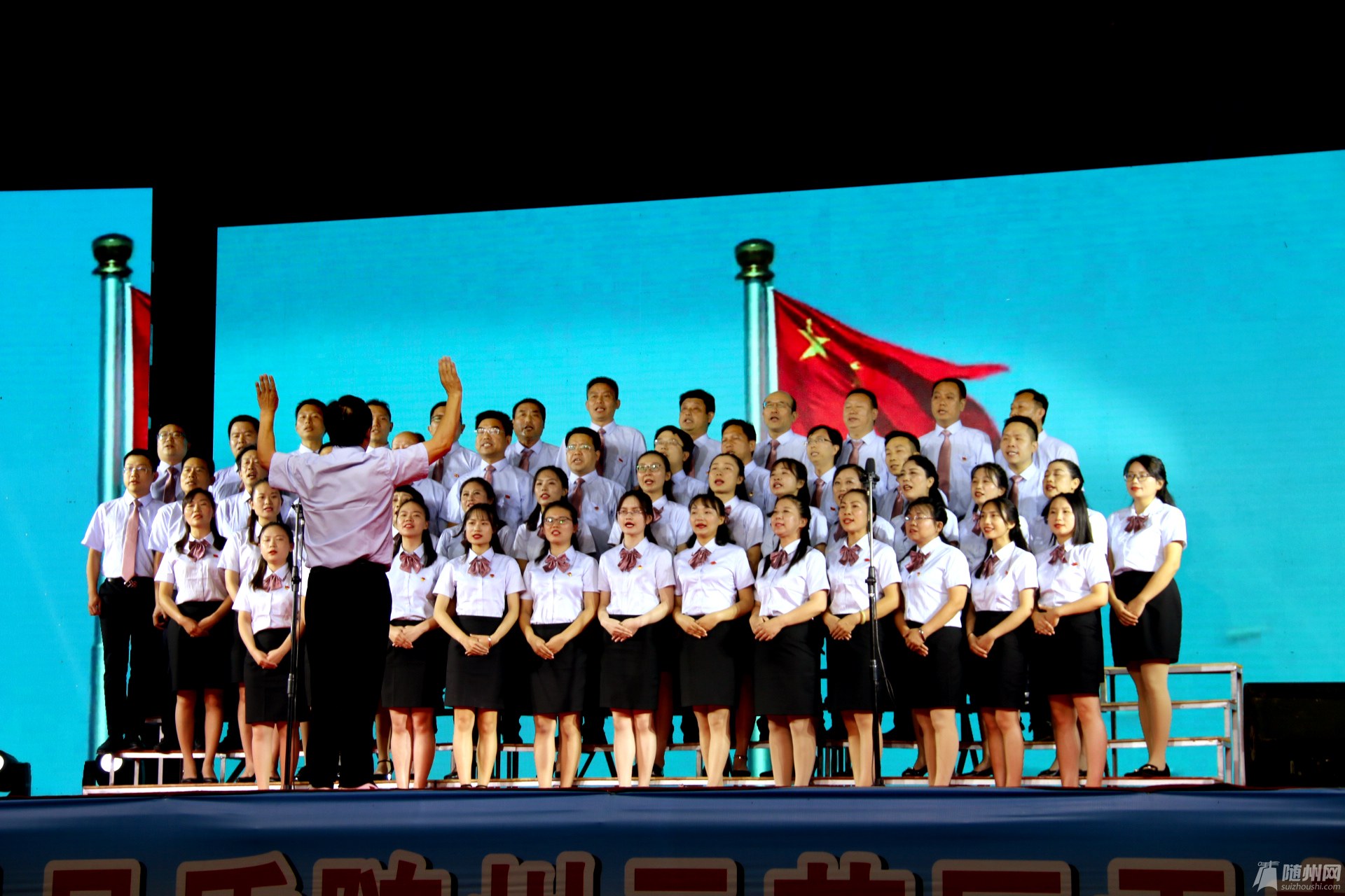 Ƭ 077.jpg